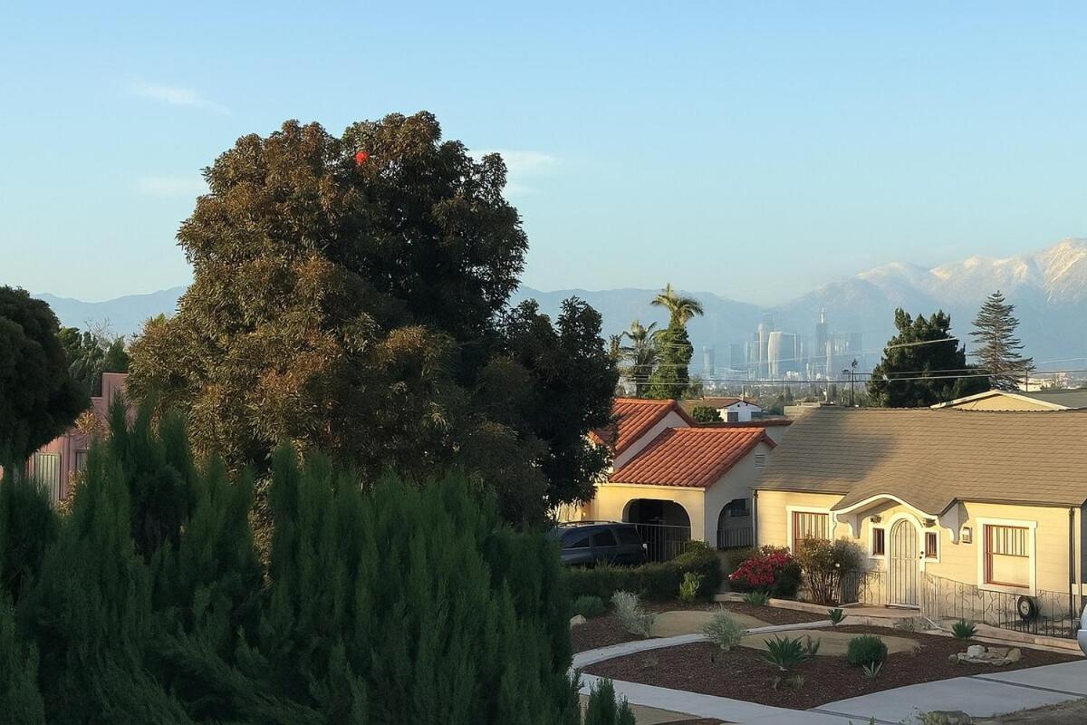 Charming Casita Near Usc, Sofi, And Culver City Apartment